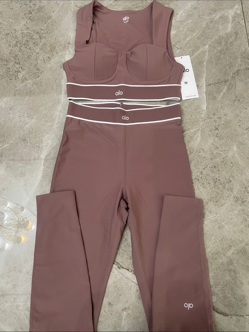 ALO Yoga Two-Piece High-Waist Legging and Crop Top Set — Rosewood Mauve